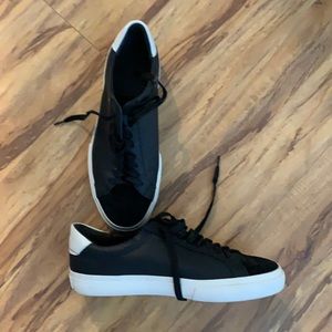 brand new VINCE men’s sneakers